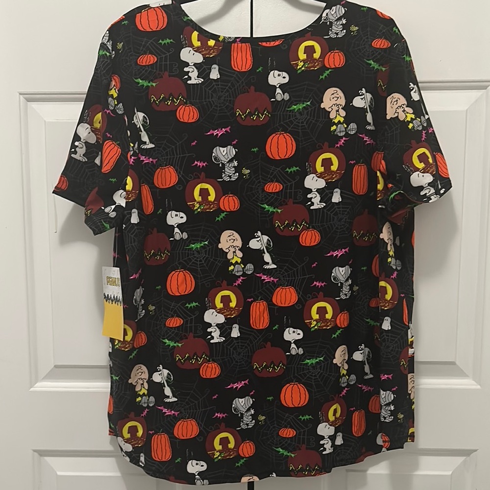 Peanuts Black and Orange Short Sleeve Tee with Halloween Print - Picture 2 of 4